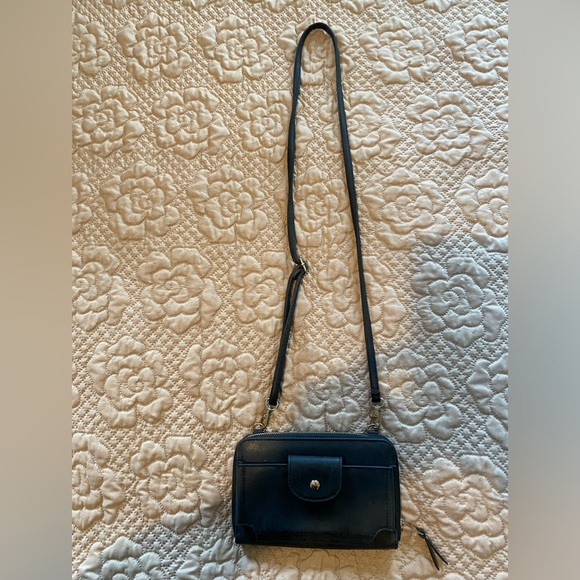 Handbags - Women’s crossbody